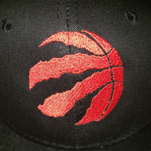 Raptors New Logo Adjustable Snapback Hat - Picture 2 of 2